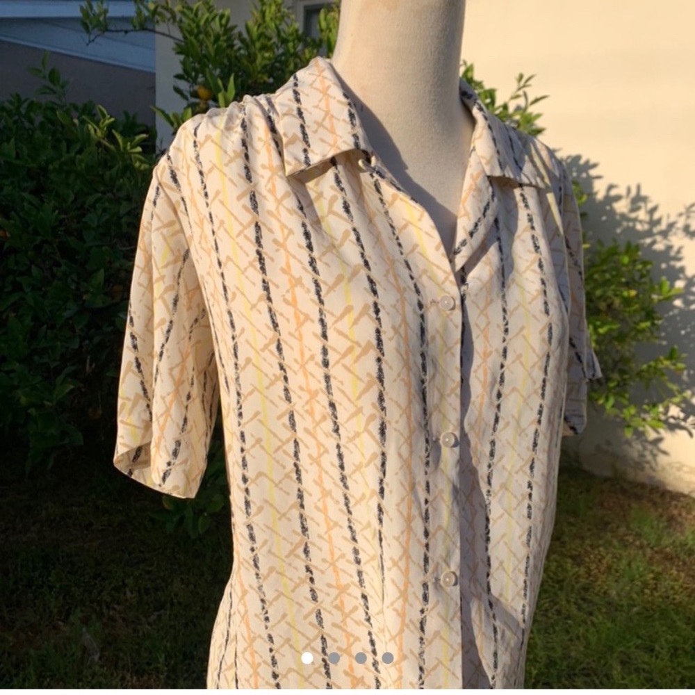 Koret Career vintage abstract print button up